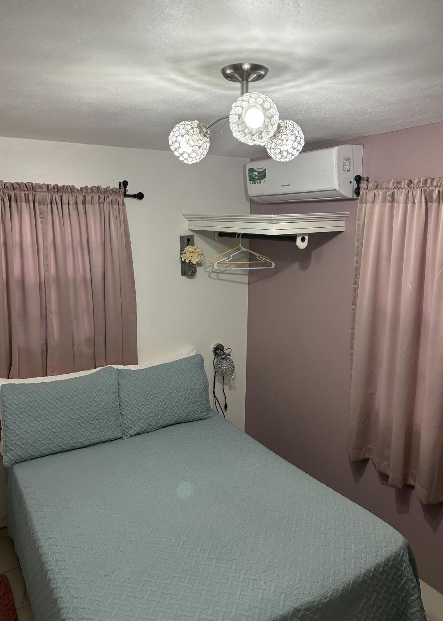 Denyse Home Cottage St. John's Luaran gambar
