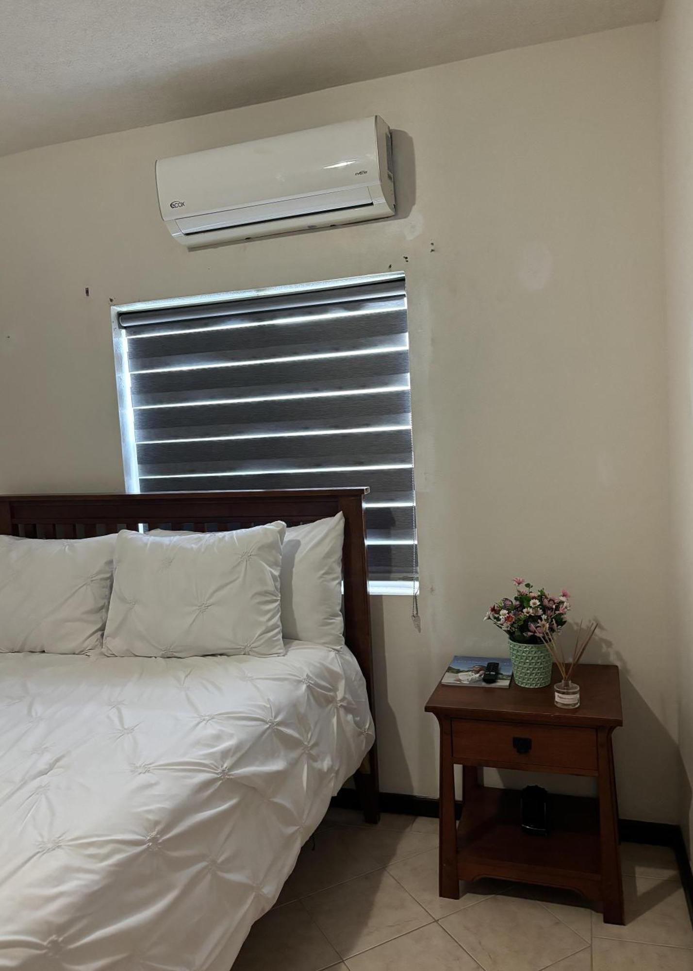 Denyse Home Cottage St. John's Luaran gambar
